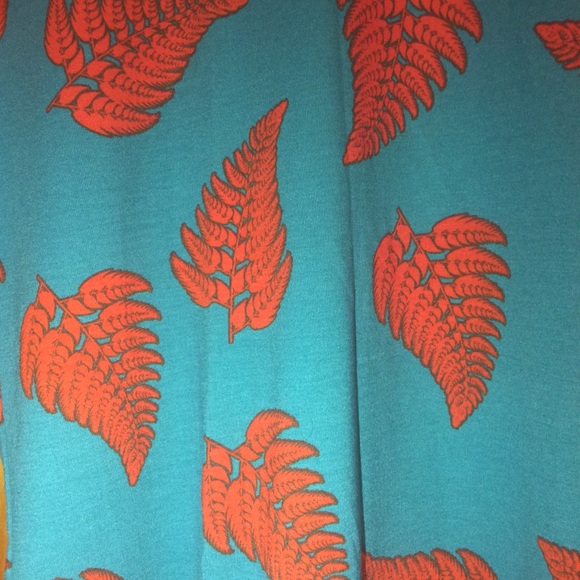 LuLaRoe Randy - Picture 2 of 2